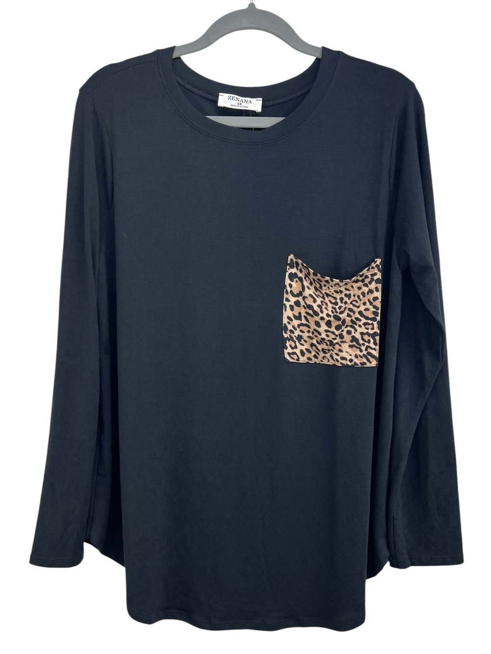 Zenana Black Long Sleeve Crew Neck Leopard Pocket Tee Womens 1X